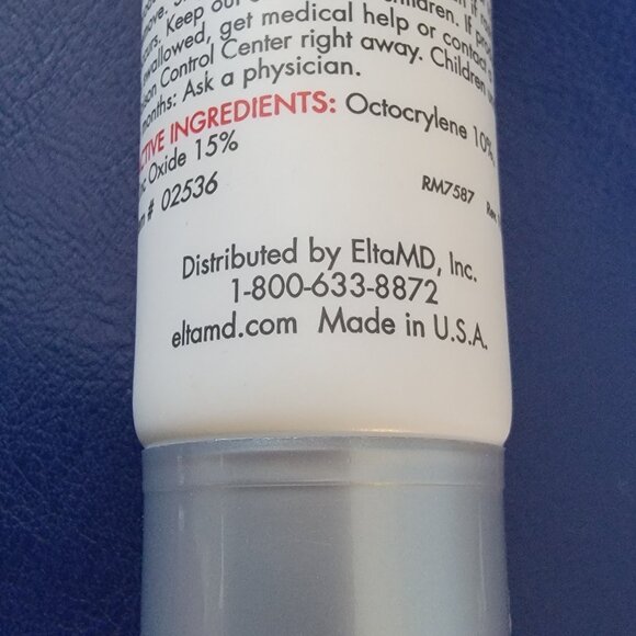 EltaMD UV Sheer Sunscreen 1.7 OZ SPF 50 - Picture 4 of 7